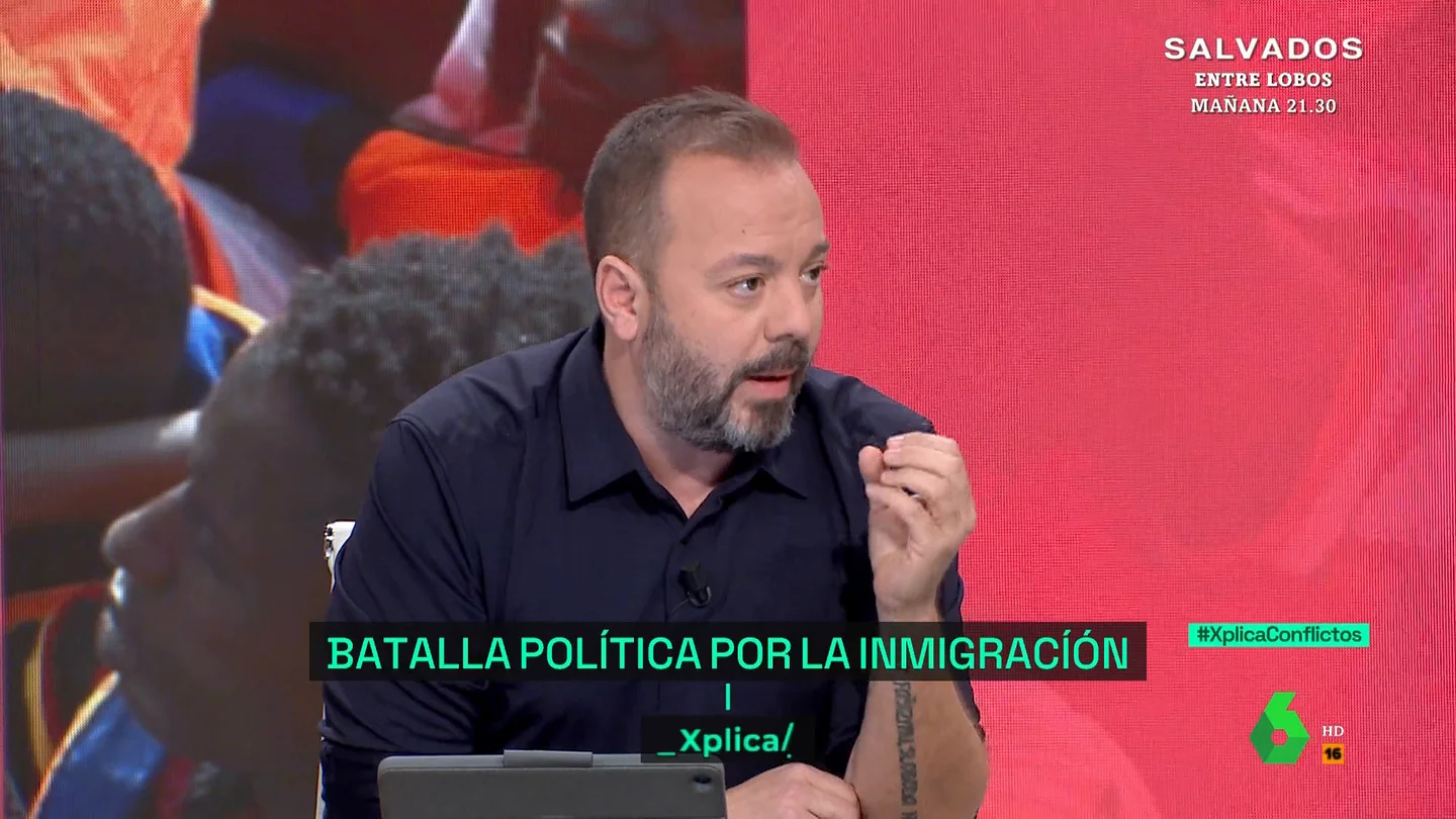 La contundente denuncia de Antonio Maestre a las ley de extranjería: "España es un país racista y como tal actúa" La contundente denuncia de Antonio Maestre a las ley de extranjería: "España es un país racista y como tal actúa"