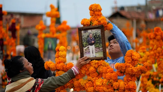 Celebración del Día de Muertos en un cementerio del estado de Michoacán, en México Celebración del Día de Muertos en un cementerio del estado de Michoacán, en México