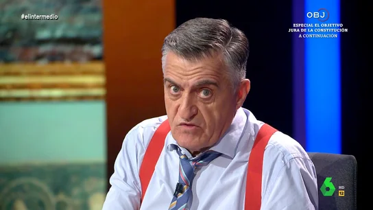 Wyoming advierte a la princesa Leonor sobre el collar de Carlos III: No lo deje muy a mano de su abuelo "Claro que confiamos en usted, ¿por qué piensa que le hemos prestado ese collar que lleva encima, que parece Diego 'El Cigala'?", responde Wyoming en este vídeo a la princesa Leonor, que en su discurso pedía a los españoles "que confíen en mi".