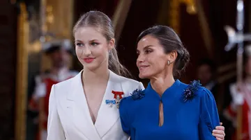 La princesa Leonor, junto a su madre, la reina Letizia