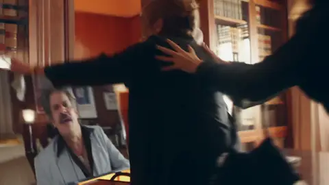 Los improperios de Pepa Carranza a su difunto marido Los improperios de Pepa Carranza a su difunto marido