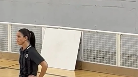 Los lamentables insultos machistas a una árbitra en un partido de la Liga Femenina de baloncesto Los lamentables insultos machistas a una árbitra en un partido de la Liga Femenina de baloncesto