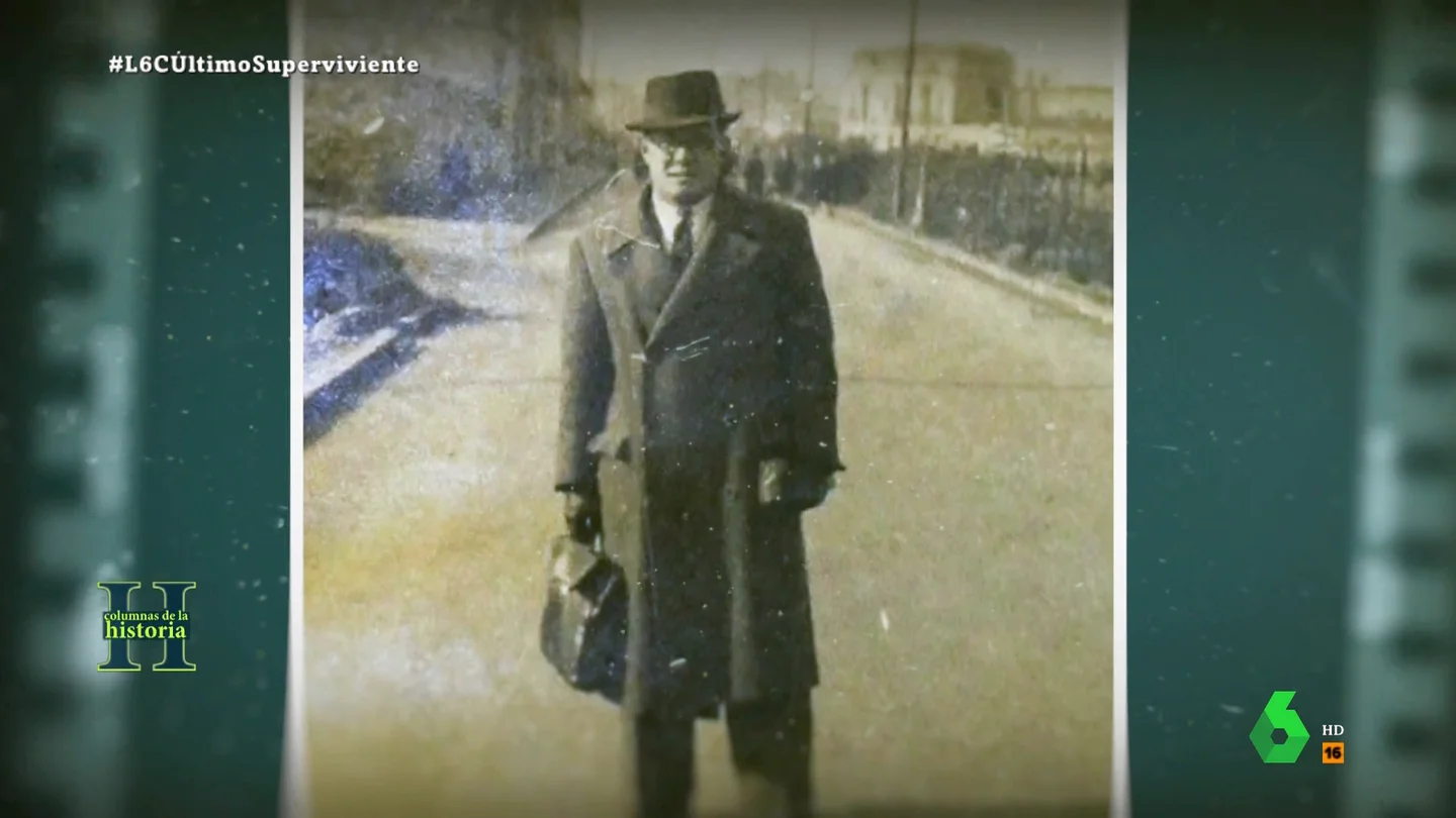 Lorenzo San Miguel, un espía español al servicio de Reino Unido: así voló un arsenal nazi en plena ciudad natal de Franco "Era un espía de película, en América tendría una serie o dos", comenta en este vídeo el periodista Daniel Álvarez de la Torre sobre Lorenzo San Miguel, que trabajó para Reino Unido en la España franquista con una tienda de electrodomésticos como tapadera.