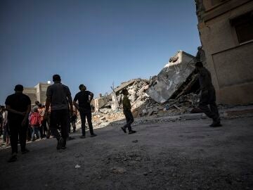 A new Israeli bombing on a UNRWA school leaves dozens dead in northern Gaza