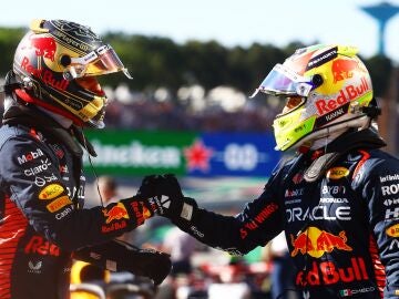 Una agitada carrera al sprint en Interlagos vuelve a ver ganar a Max Verstappen