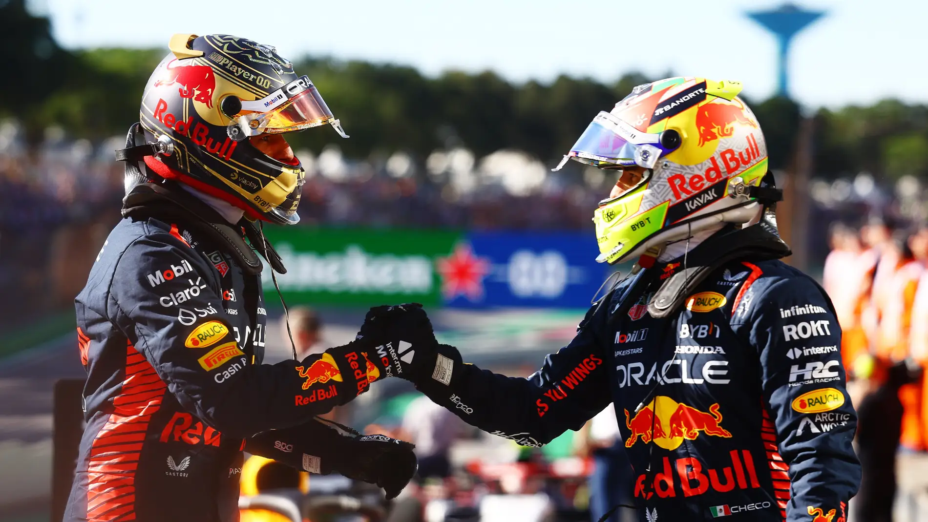 Una agitada carrera al sprint en Interlagos vuelve a ver ganar a Max Verstappen