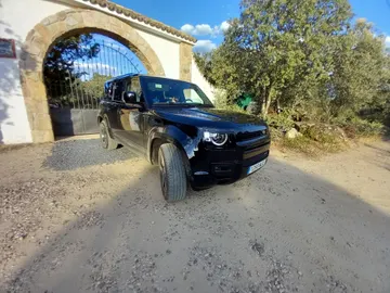 Land Rover Defender 110 P400e Land Rover Defender 110 P400e