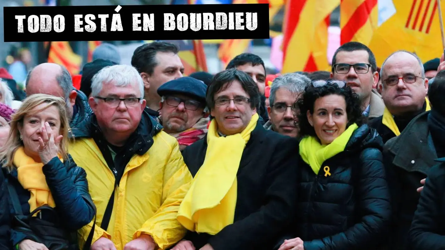 El expresidente de la Generalitat Carles Puigdemont y la secretaria general de ERC, Marta Rovira, en una imagen de archivo El expresidente de la Generalitat Carles Puigdemont y la secretaria general de ERC, Marta Rovira, en una imagen de archivo