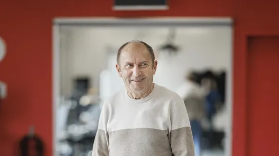 Mark, el primer paciente en utilizar este tipo de neuroprótesis. Mark, el primer paciente en utilizar este tipo de neuroprótesis.