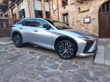 Lexus RZ 450e Lexus RZ 450e