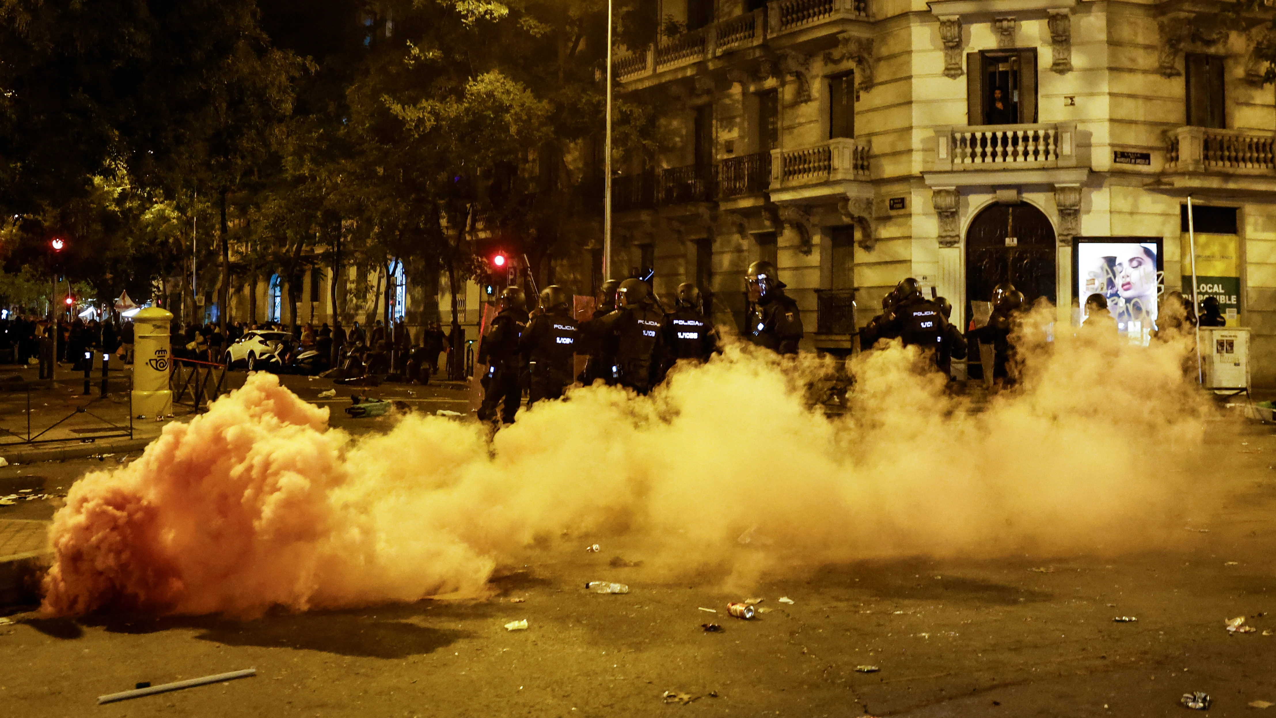 Disturbios en la calle Ferraz de Madrid durante la manifestación contra el PSOE