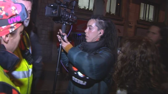 Periodista de Antena 3 agredida en la manifestación frente a la sede del PSOE Periodista de Antena 3 agredida en la manifestación frente a la sede del PSOE