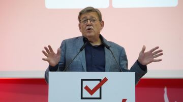 El secretario general del PSPV-PSOE, Ximo Puig, interviene durante un acto de los socialistas.
