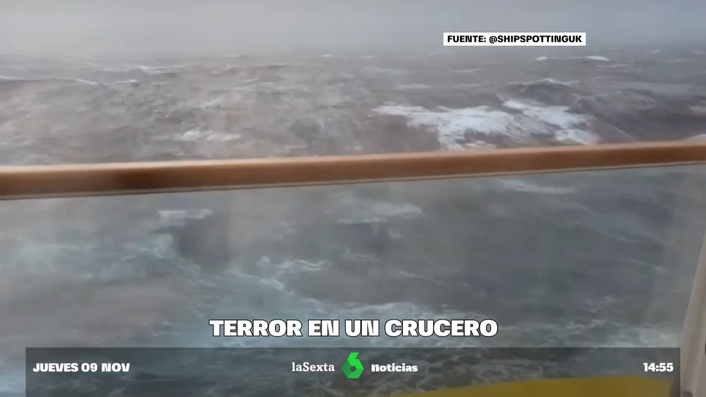 PÁNICO CRUCERO PÁNICO CRUCERO