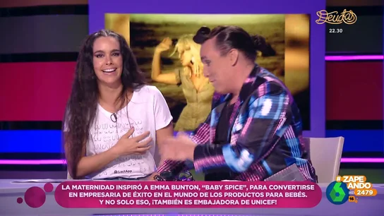 El 'flirteo' entre Cristina Pedroche y Torito tras tocarle una teta: "Yo fui hetero una época" El 'flirteo' entre Cristina Pedroche y Torito tras tocarle una teta: "Yo fui hetero una época"