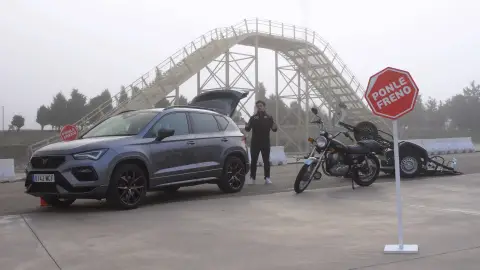 Cómo llevar el remolque de tu coche correctamente Cargar un remolque en el coche