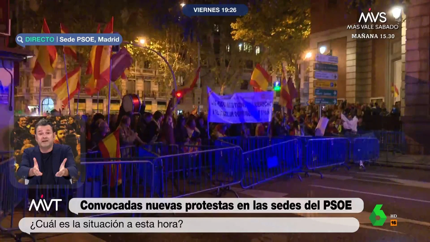 Iñaki López, tras la agresión en la manifestación de Ferraz a un equipo de laSexta: "Son ataques fascistas" Iñaki López, tras la agresión en la manifestación de Ferraz a un equipo de laSexta: "Son ataques fascistas"