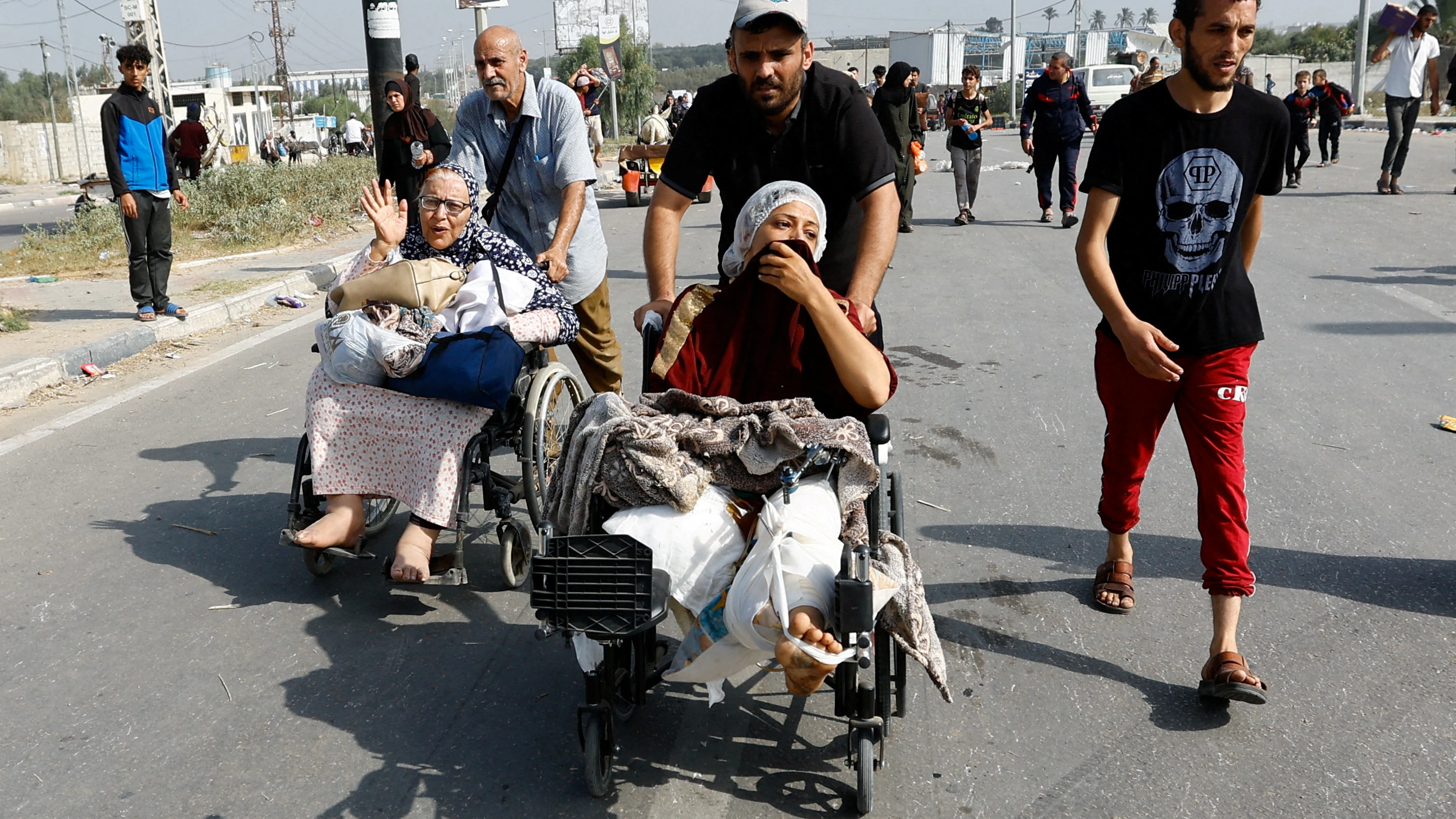 Dos mujeres palestinas, heridas en un ataque israelí al hospital Al Shifa 