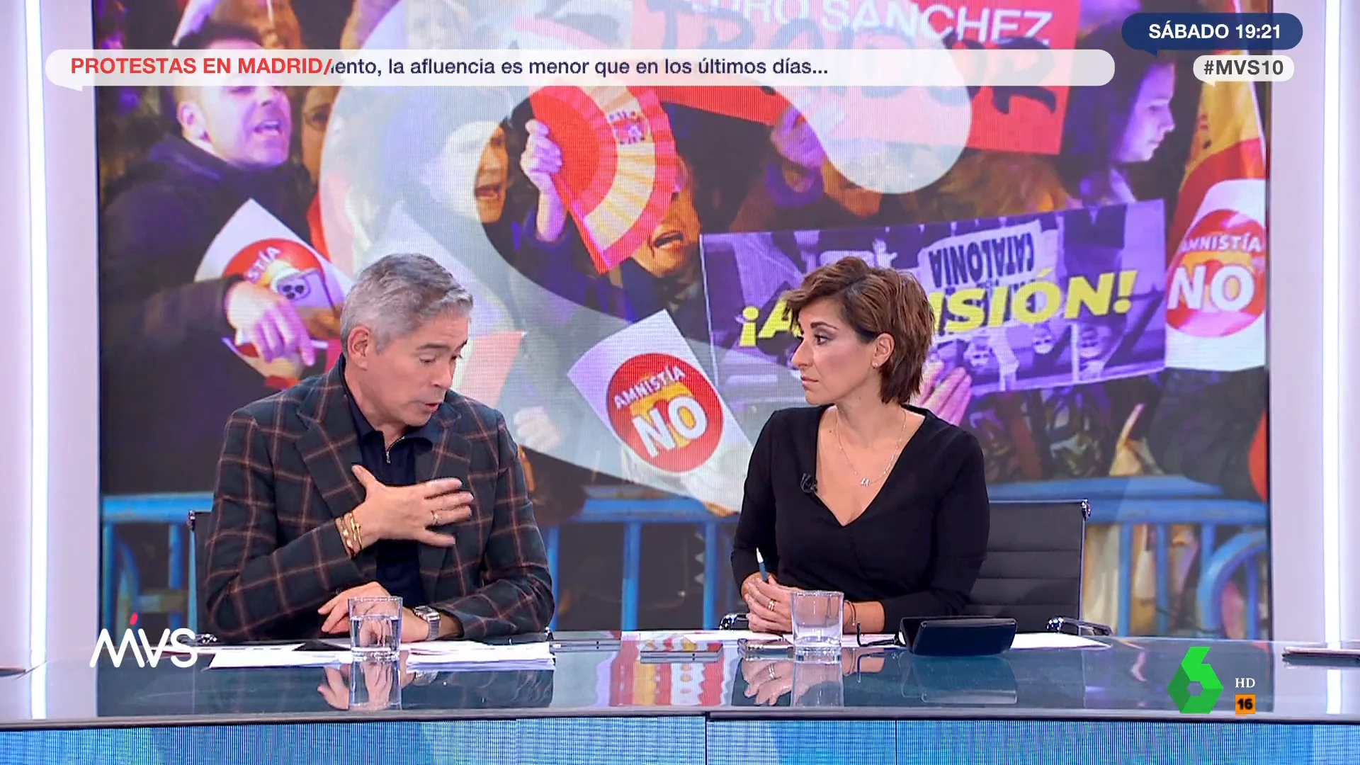 Boris Izaguirre, sobre los gritos homófobos en Ferraz: "Como maricón, siento que les da fuerza porque sienten un odio enorme hacia la palabra"