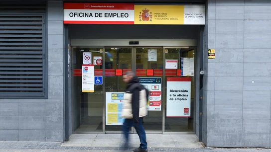 Imagen de archivo de una oficina de empleo. Imagen de archivo de una oficina de empleo.