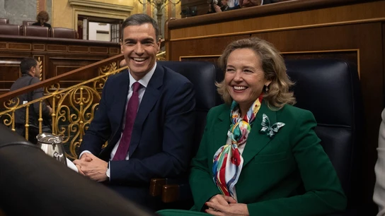 El presidente del Gobierno en funciones y candidato a la reelección, Pedro Sánchez, y la vicepresidenta primera y ministra de Asuntos Económicos y Transformación Digital, Nadia Calviño El presidente del Gobierno en funciones y candidato a la reelección, Pedro Sánchez, y la vicepresidenta primera y ministra de Asuntos Económicos y Transformación Digital, Nadia Calviño