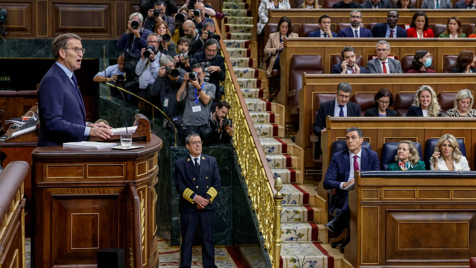 El líder del PP, Alberto Núñez Feijóo, interviene en el debate de investidura de Pedro Sánchez