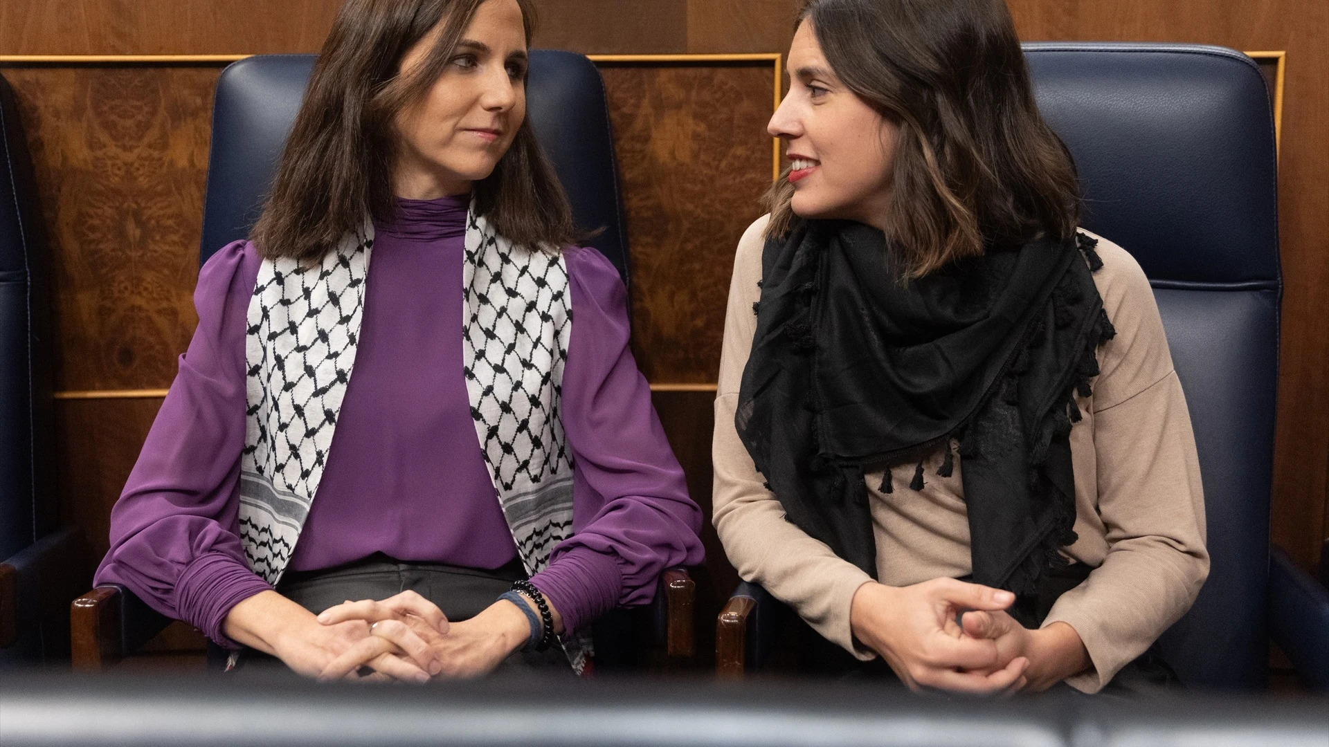 Las ministras en funciones Ione Belarra e Irene Montero en el Congreso de los diputados 