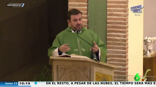 El dardo del cura de Valdepeñas a los que no dan limosna pero van al fútbol: "Pagas 50 euros por ver a 22 personas pegar patadas a un balón" El dardo del cura de Valdepeñas a los que no dan limosna pero van al fútbol: "Pagas 50 euros por ver a 22 personas pegar patadas a un balón"