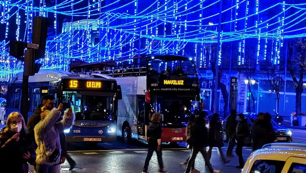 Naviluz, el autobús de la Navidad de Madrid