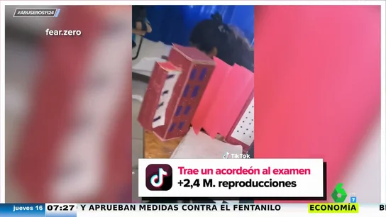 ¿Sabías que en algunos países de América Latina "acordeón" significa "chuleta"? Pues este alumno, tampoco ¿Sabías que en algunos países de América Latina "acordeón" significa "chuleta"? Pues este alumno, tampoco