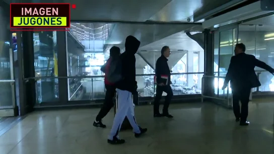 'Jugones' caza a Camavinga llegando a Madrid: ojo a su pierna derecha 'Jugones' caza a Camavinga llegando a Madrid: ojo a su pierna derecha