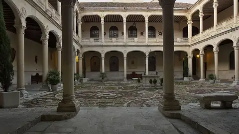 Patio del Palacio Real de Valladolid Patio del Palacio Real de Valladolid