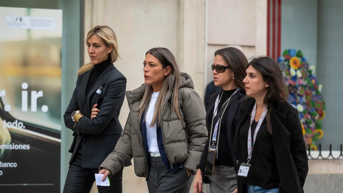 La diputada de Junts per Catalunya Miríam Nogueras de camino al Congreso de los Diputados. La diputada de Junts per Catalunya Miríam Nogueras de camino al Congreso de los Diputados.