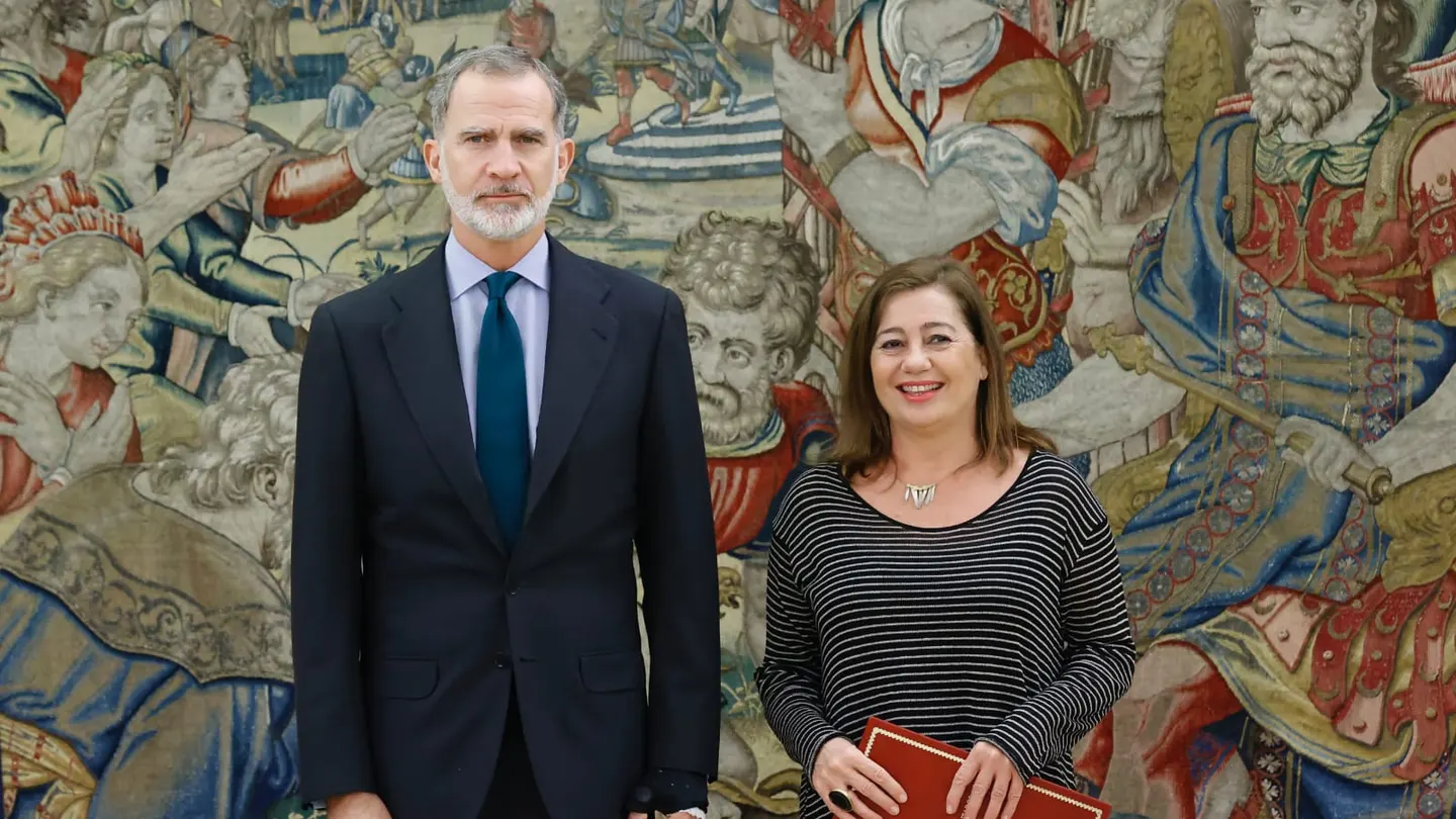Francina Armengol informa al rey Felipe VI sobre el resultado de la investidura de Pedro Sánchez Francina Armengol informa al rey Felipe VI sobre el resultado de la investidura de Pedro Sánchez
