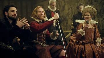Tony Curran, en el papel del rey James I en 'Mery & George'.