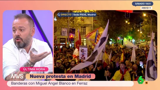 Antonio Maestre, indignado ante el "asqueroso" uso de banderas con el rostro de Miguel Ángel Blanco en Ferraz Antonio Maestre, indignado ante el "asqueroso" uso de banderas con el rostro de Miguel Ángel Blanco en Ferraz