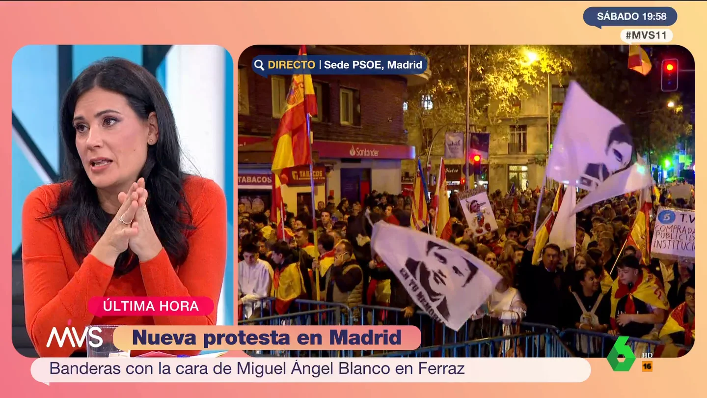 María Llapart cuestiona "si merece la pena arrojarse todos esos muertos y dolor en el discurso político" María Llapart cuestiona "si merece la pena arrojarse todos esos muertos y dolor en el discurso político"