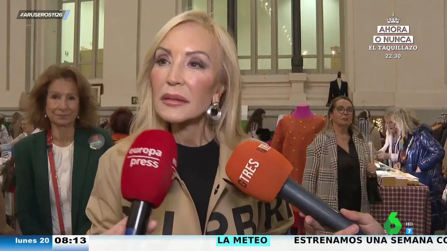 Cruce de dardos entre Ágatha Ruiz de la Prada y Carmen Lomana tras encontrarse en un acto Cruce de dardos entre Ágatha Ruiz de la Prada y Carmen Lomana tras encontrarse en un acto