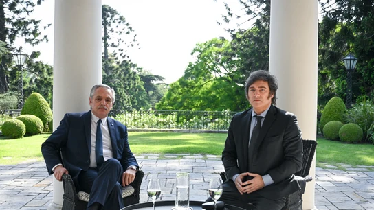 Alberto Fernández y Javier Milei Alberto Fernández y Javier Milei
