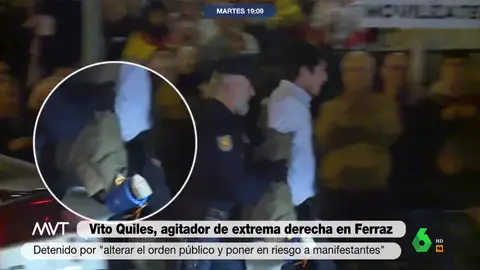 En este vídeo, Más Vale Tarde analiza la detención del agitador de extrema derecha, Vito Quiles, en la protesta de ayer frente a la sede del PSOE en Ferraz. La Policía le acusa de "alterar el orden público y poner en riesgo al resto de manifestantes".