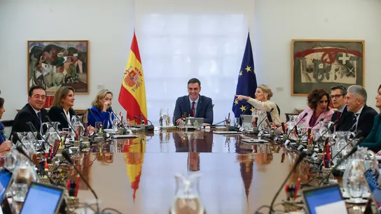 Pedro Sánchez preside el primer Consejo de Ministros de su nuevo Gobierno Pedro Sánchez preside el primer Consejo de Ministros de su nuevo Gobierno