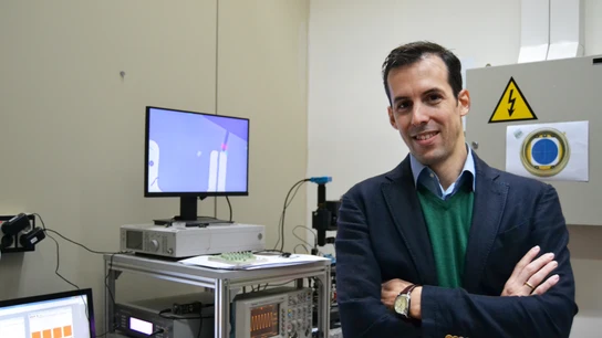 Miguel Muñoz Rojo ha trabajado en este proyecto en la Universidad de Stanford (USA) o la Universidad de Twente (Holanda). Miguel Muñoz Rojo ha trabajado en este proyecto en la Universidad de Stanford (USA) o la Universidad de Twente (Holanda).