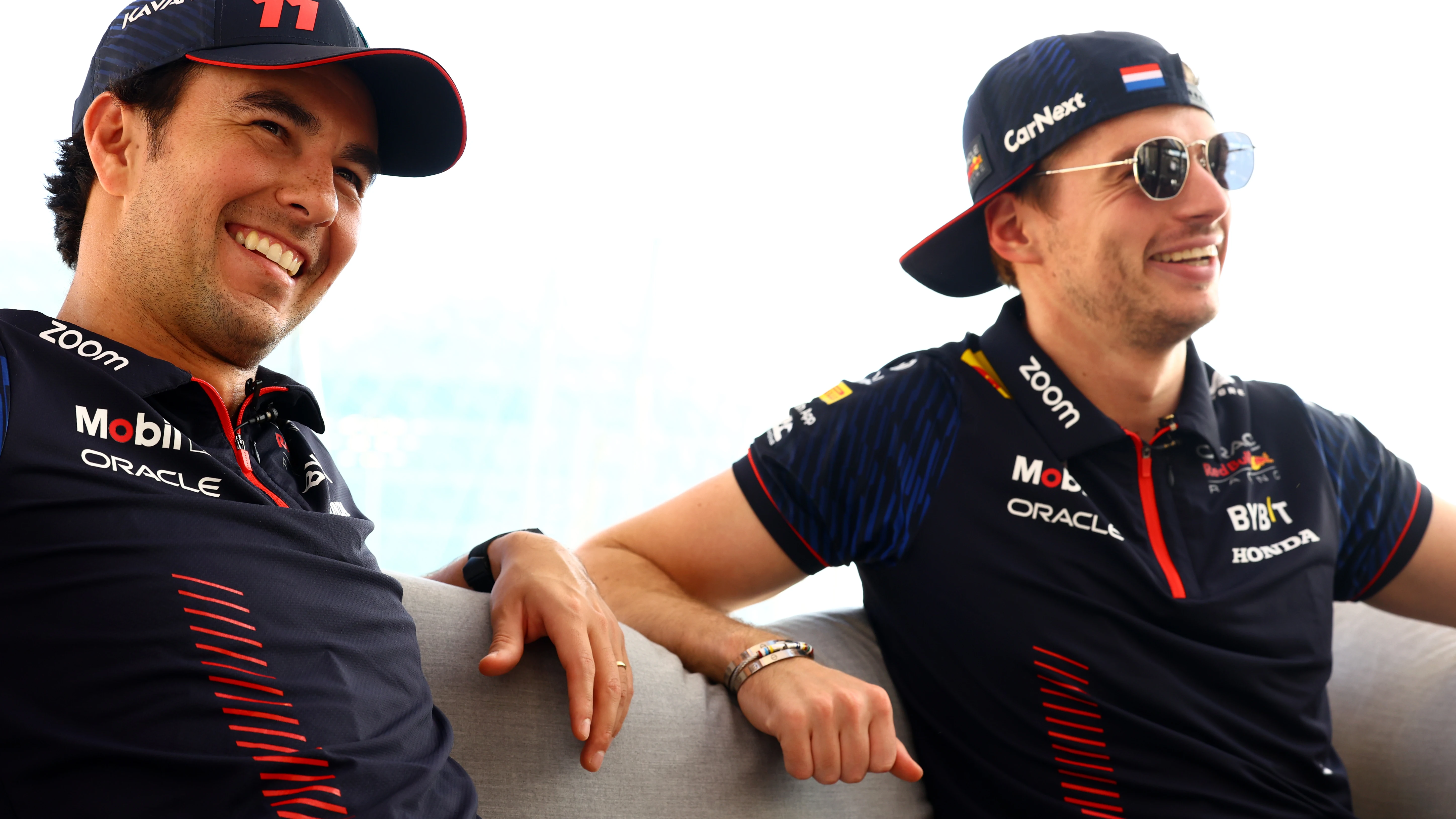 Sergio Pérez y Max Verstappen