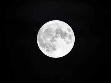 Luna llena de noviembre 2023: a qué hora y día se podrá ver la luna de castor