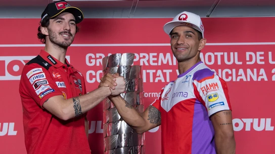 Pecco Bagnaia y Jorge Martín Pecco Bagnaia y Jorge Martín