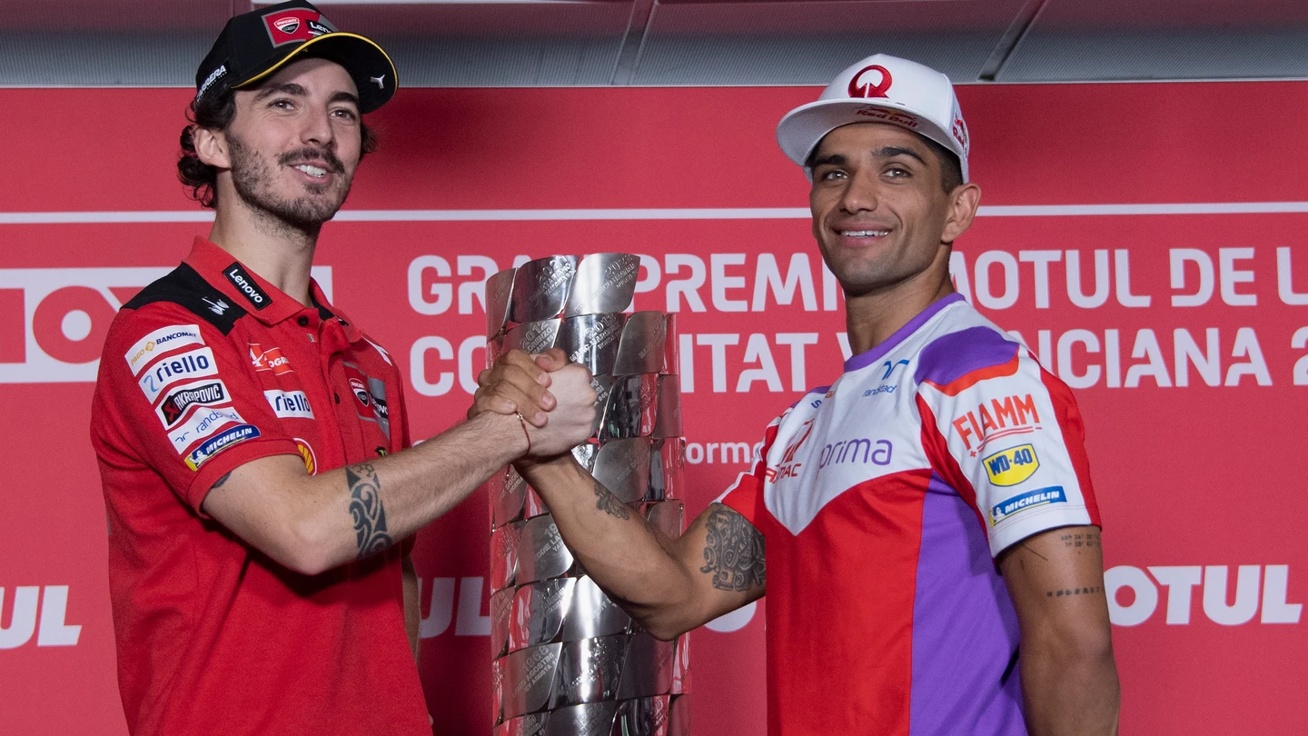 Pecco Bagnaia y Jorge Martín Pecco Bagnaia y Jorge Martín
