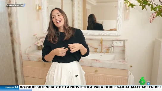 Las carcajadas de Alfonso Arús al ver a Tamara Falcó enseñando su ático: "Parece un gag, no sé si es ella o su imitadora" Las carcajadas de Alfonso Arús al ver a Tamara Falcó enseñando su ático: "Parece un gag, no sé si es ella o su imitadora"