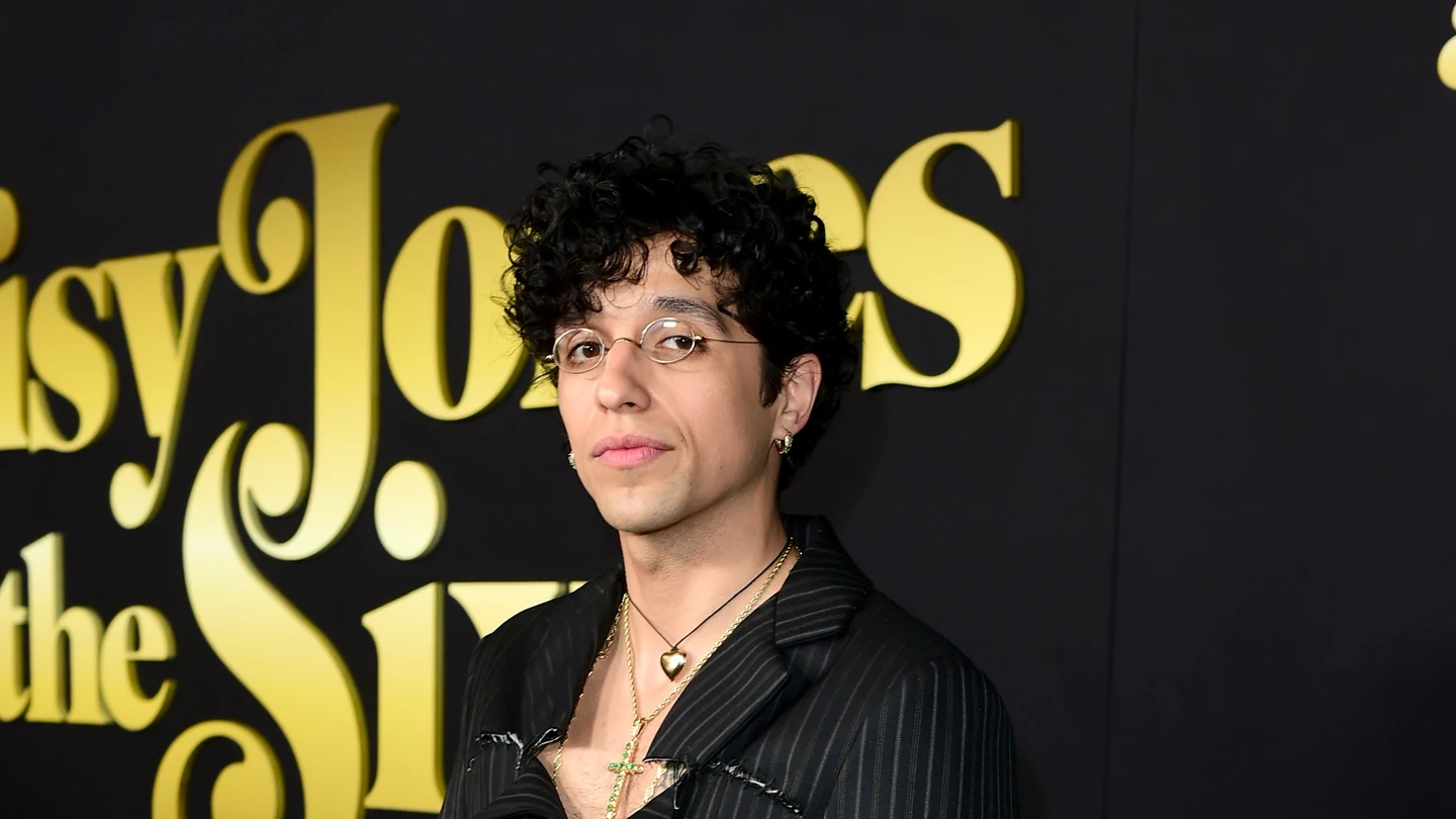 Sebastian Chacon en el estreno de la serie de Prime Video 'Daisy Jones & The Six'. Sebastian Chacon en el estreno de la serie de Prime Video 'Daisy Jones & The Six'.