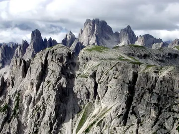 Tras 200 anos la formacion de dolomita deja de ser un misterio Tras 200 anos la formacion de dolomita deja de ser un misterio