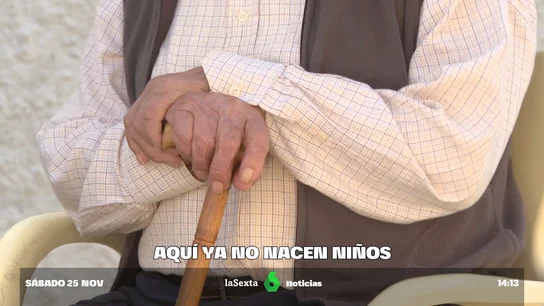 Más muertes que nacimientos, la realidad de 7.000 localidades en España: "Está el pueblo solo" Más muertes que nacimientos, la realidad de 7.000 localidades en España: "Está el pueblo solo"